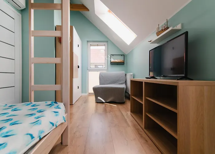 Aroma Caloroczny Prywatny Dom Na Zamknietym Osiedlu. Дембки