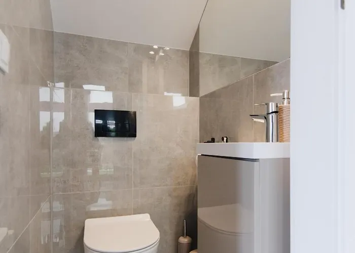 Aroma Caloroczny Prywatny Dom Na Zamknietym Osiedlu. * Dębki